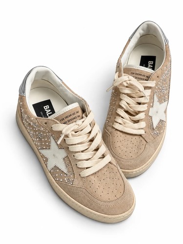 Golden goose ball - goose, star