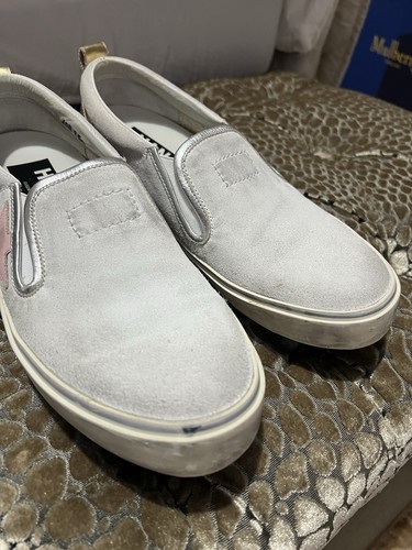 Golden goose - golden,