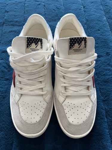 Golden goose ball - ball, star